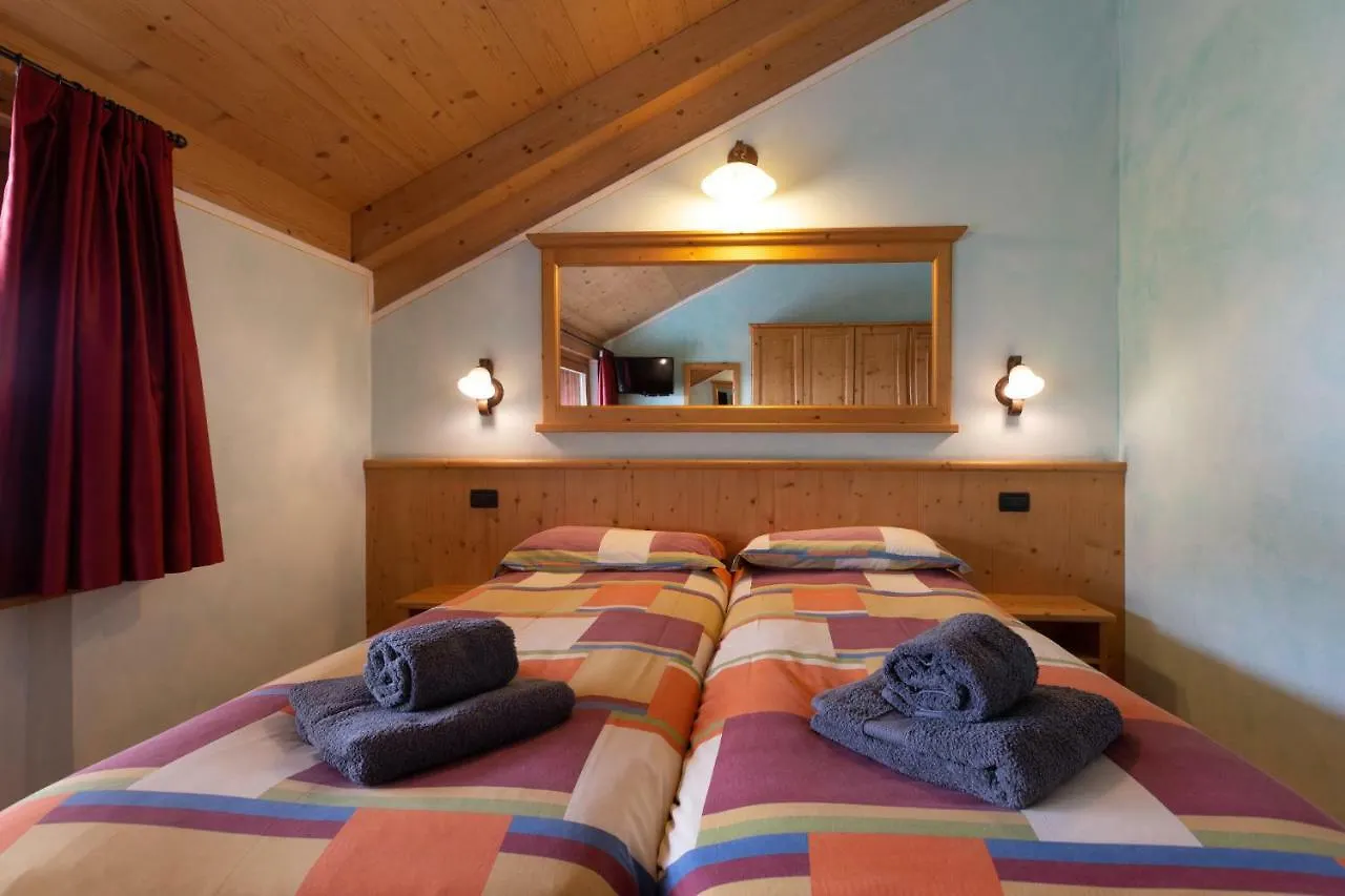 La Grolla Rooms & Apartments Livigno Aparthotel