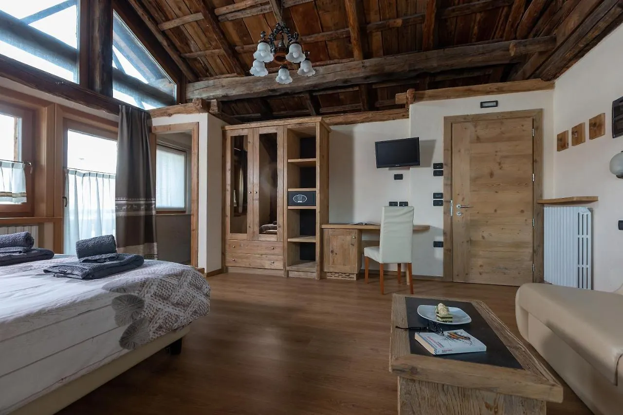 La Grolla Rooms & Apartments Livigno Aparthotel