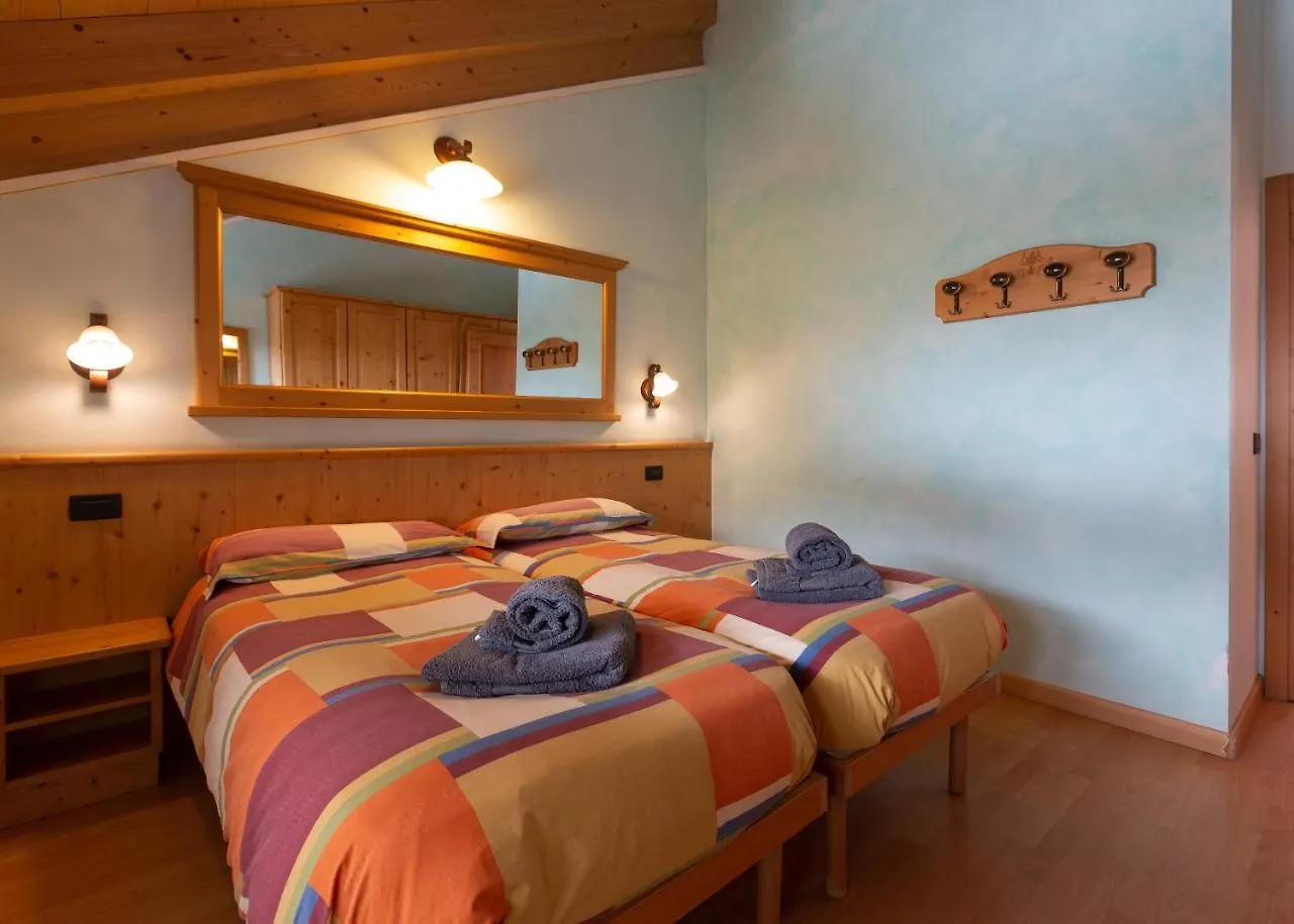 La Grolla Rooms & Apartments Livigno 0*,  Itálie